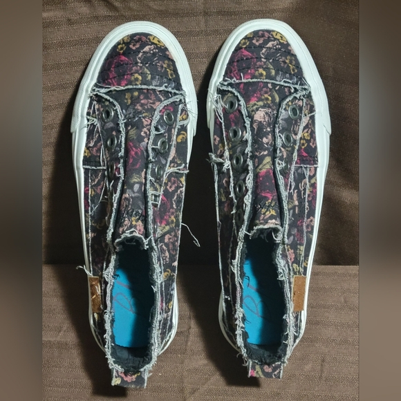 Blowfish Malibu Shoes - Women’s Slip-On Floral Canvas Sneakers in Black and Pink